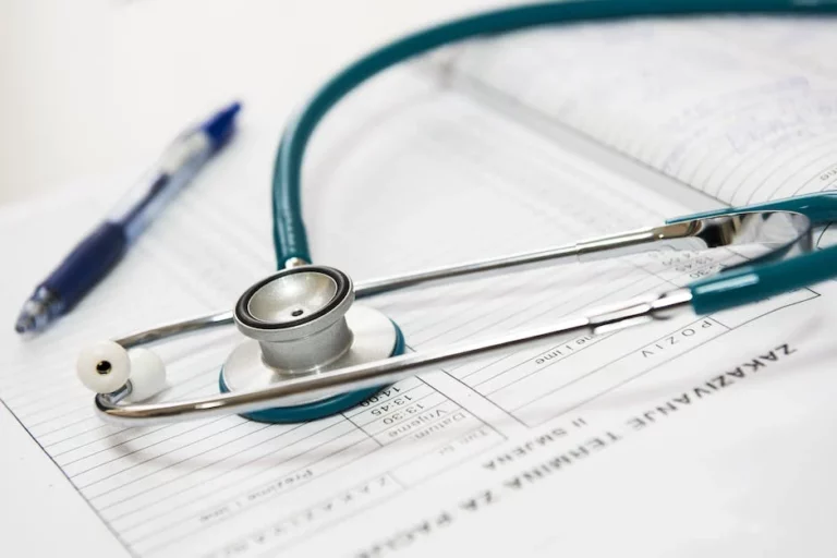 atestado médico para uma licença